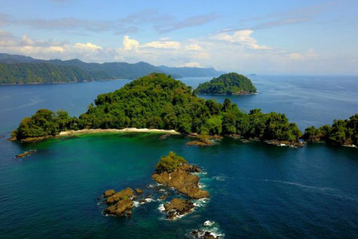 Plan a Bahía Solano desde Medellín con viajes de Pueblo en Pueblo