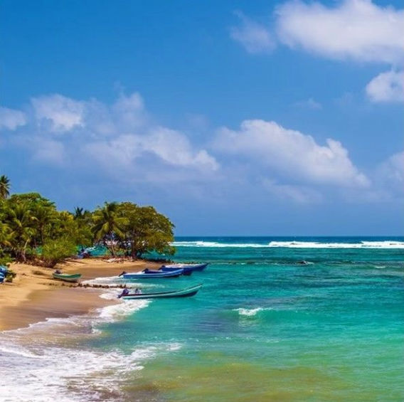 Excursion Terrestre a Capurgana desde Medellín con viajes de Pueblo en Pueblo