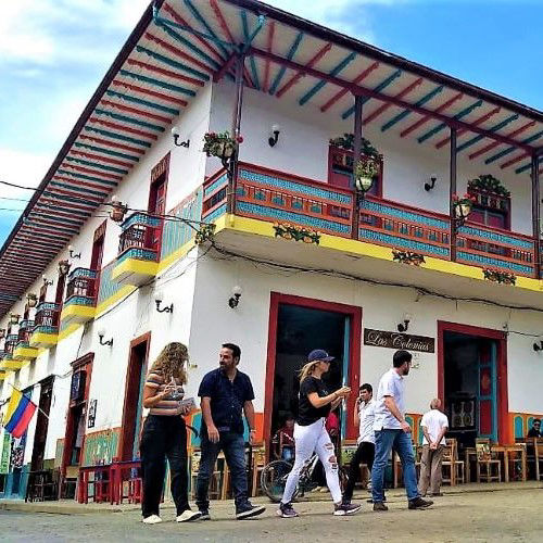 Tour al jardin con viajes de pueblo en pueblo